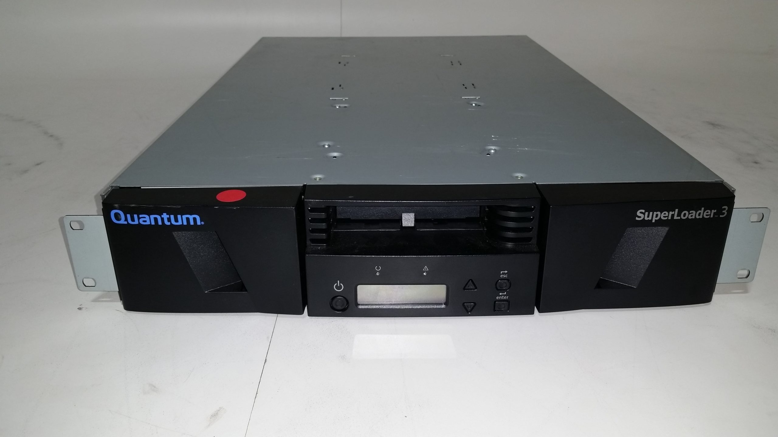 Quantum SuperLoader 3 L700 SCSI Tape Drive Library Ultrium