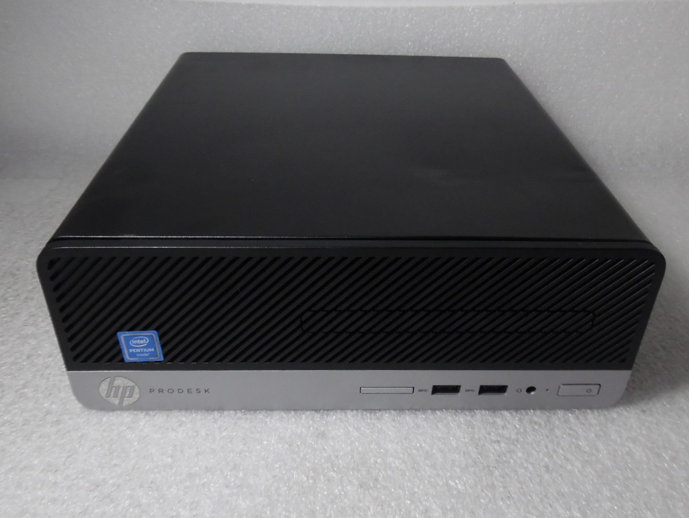 HP ProDesk 400 G4 SFF Desktop Pentium G4560 3.5GHz 8GB 1TB SATA HDD Win 10  PRO